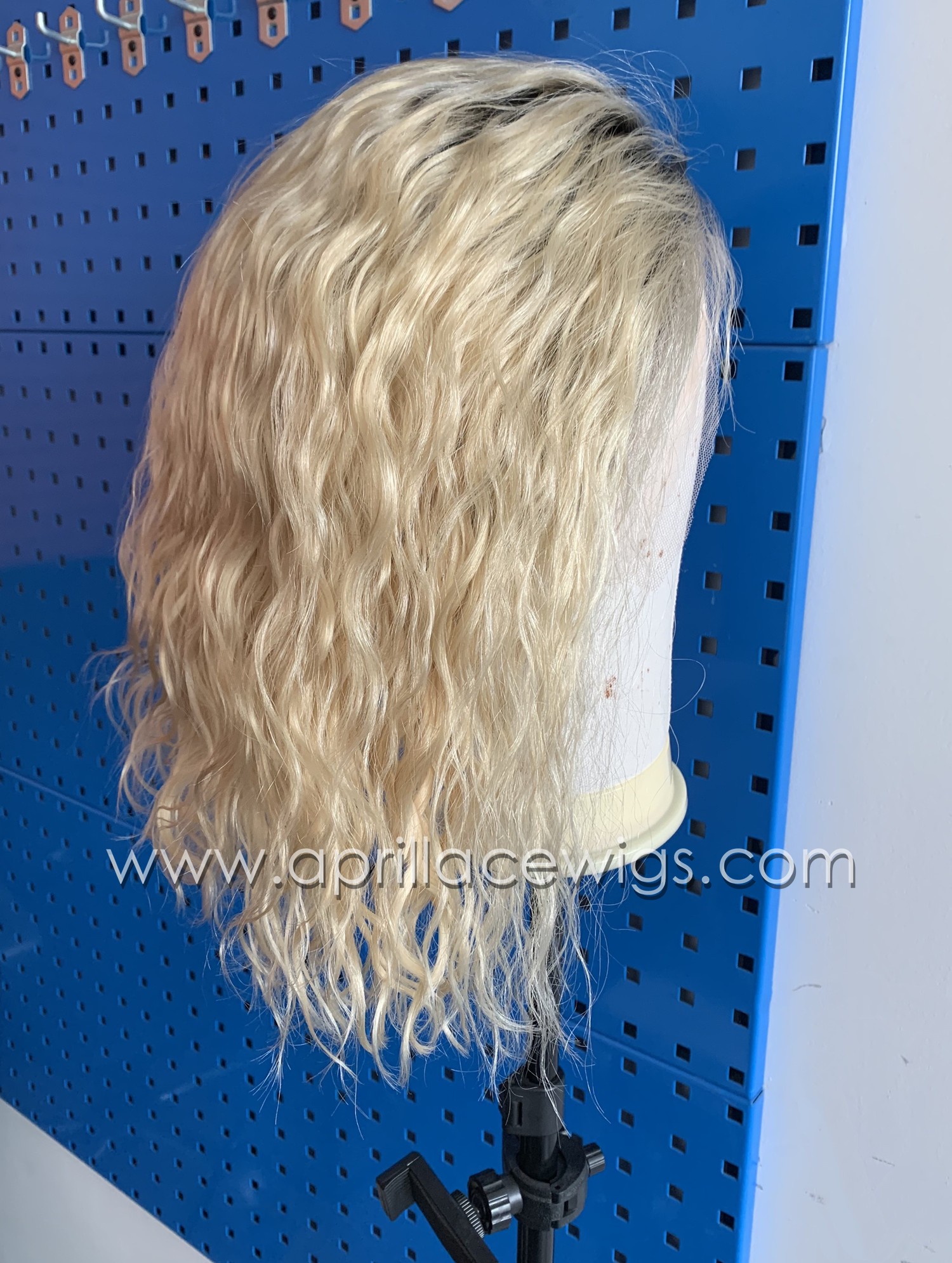 Blonde wavy glueless lace front wig bob lace wig preplucked hairline